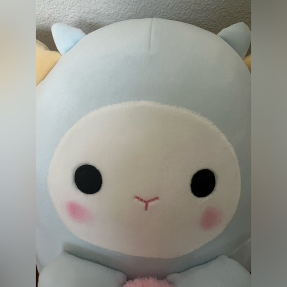NWT 14 Inch Squishmallow Sheep Holding Flower 🐏🌸 - Picture 3 of 8